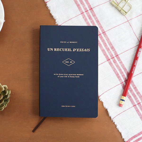 Iconic Essay Book v.5 / Navy